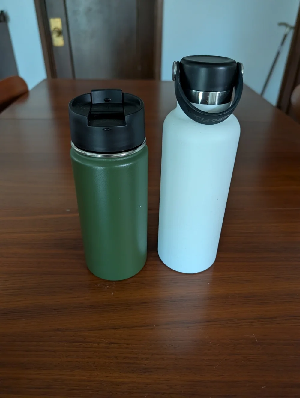 Hydro Flask Stainless Steel Water Bottles White & Green Pre Owned - Picture 3 of 8